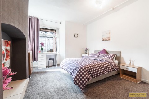 View Full Details for Bedsit to rent, Sandringham Road, Darwen