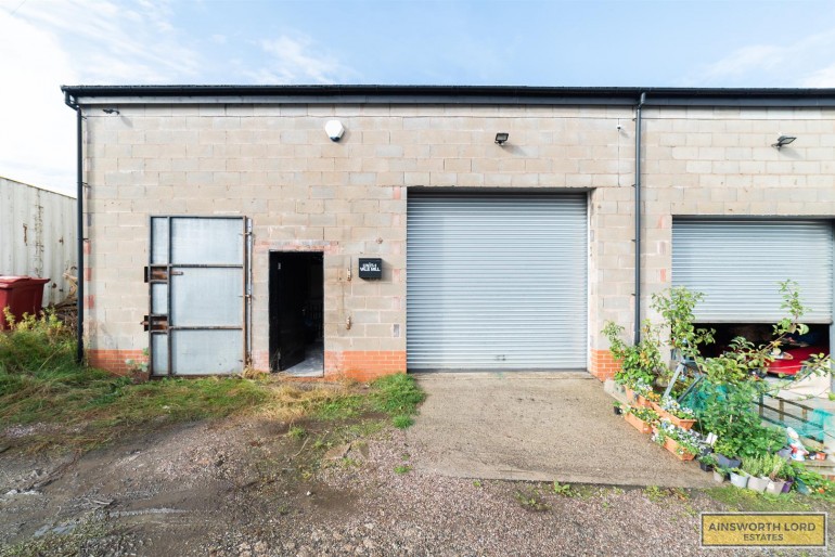 Commercial Unit, Harwood St, corner of Vale St. Darwen