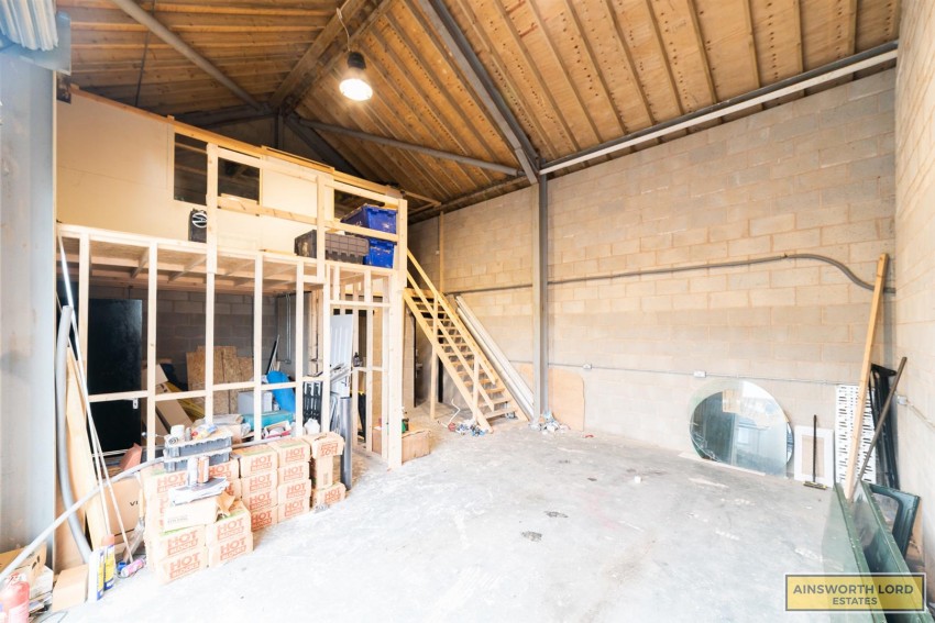 Images for Commercial Unit, Hindle St, corner of Vale St. Darwen