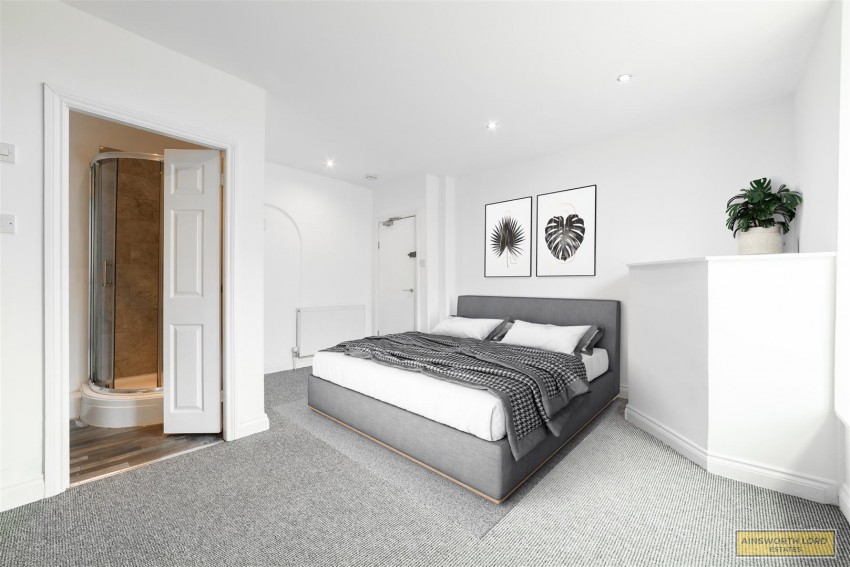 Images for Part Self-Contained Bedsit, Redearth Rd., Darwen