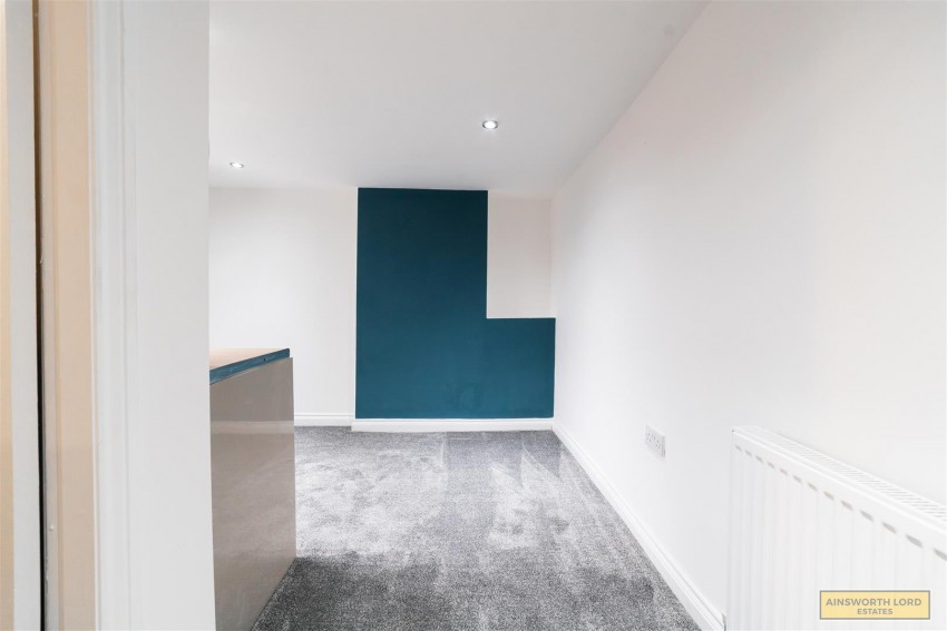 Images for Part Self-Contained Bedsit, Redearth Rd , Darwen