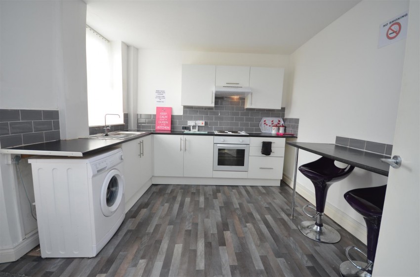 Images for Part Self-Contained Bedsit, Redearth Rd , Darwen