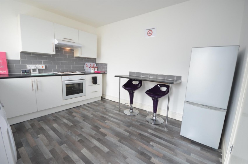 Images for Part Self-Contained Bedsit, Redearth Rd , Darwen