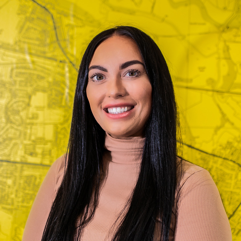Gemma Caparelli, Sales Negotiator